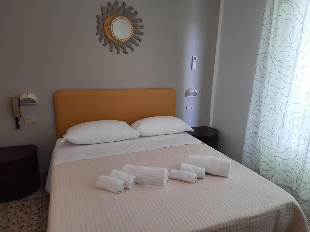Hotel Barbiani Ричоне Екстериор снимка