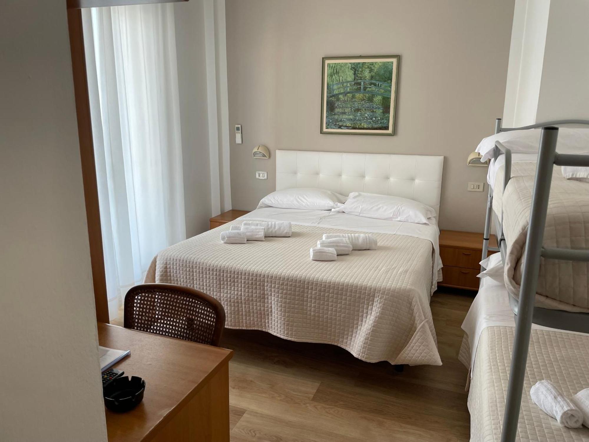 Hotel Barbiani Ричоне Екстериор снимка