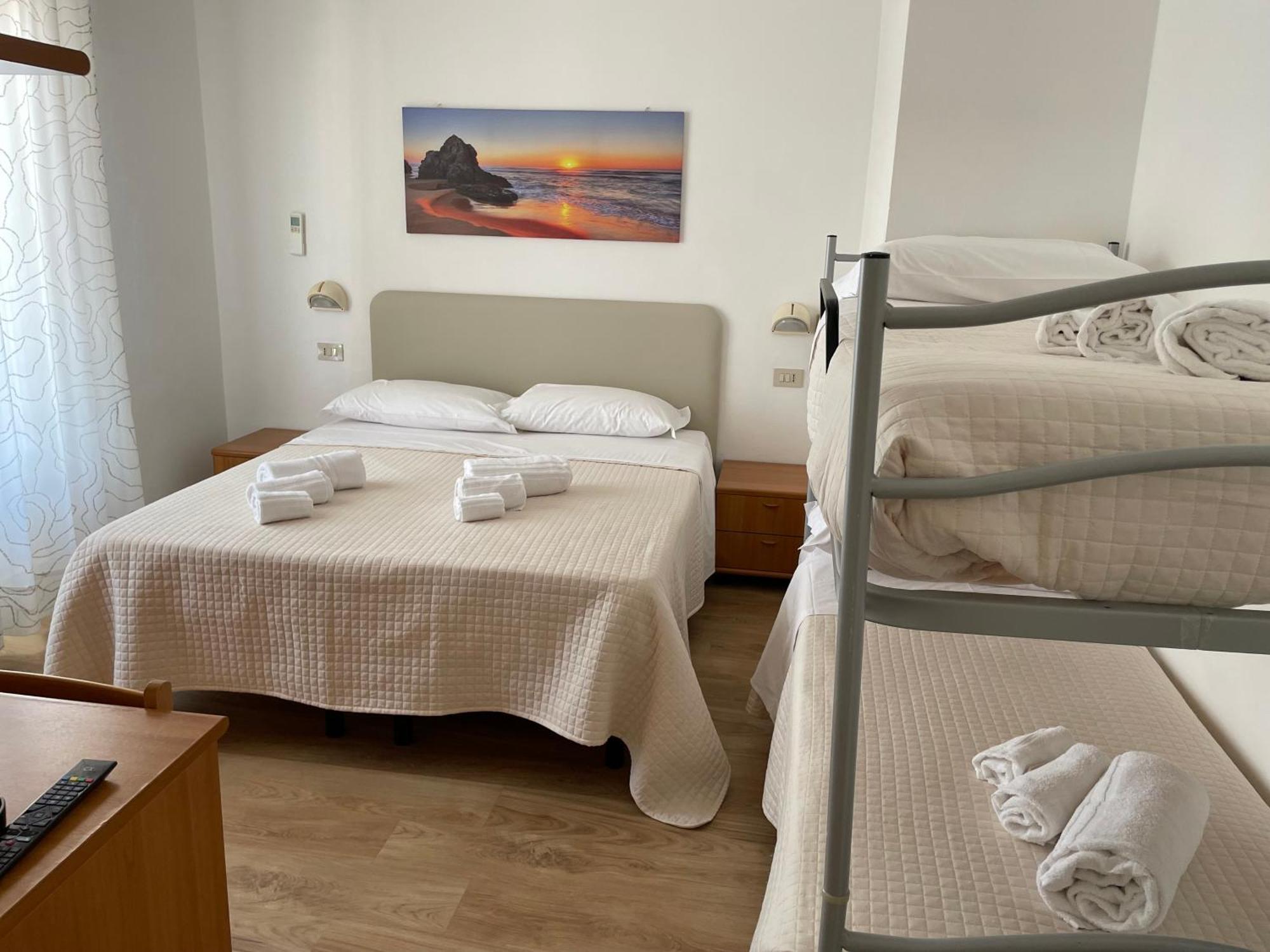 Hotel Barbiani Ричоне Екстериор снимка