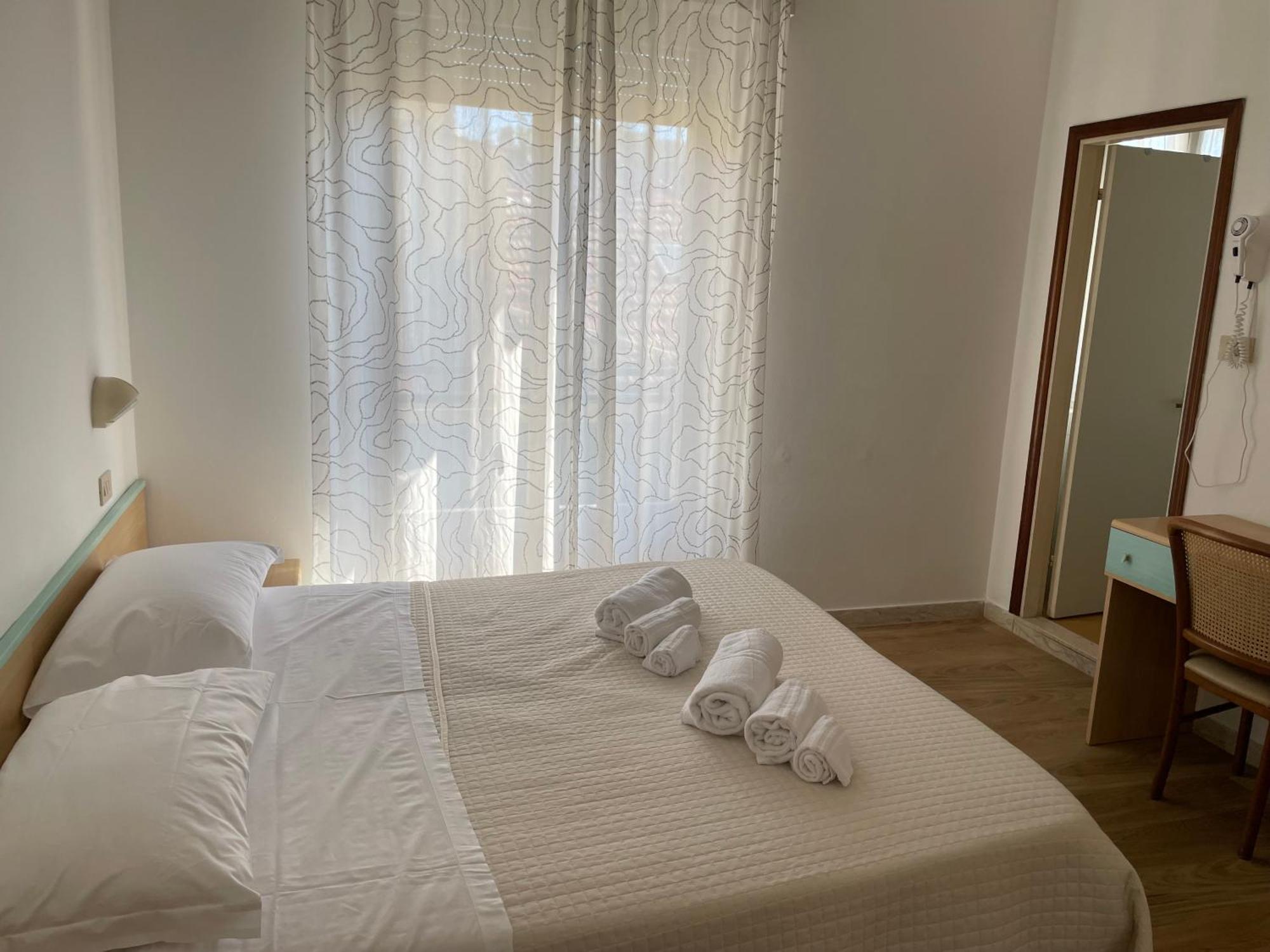 Hotel Barbiani Ричоне Екстериор снимка