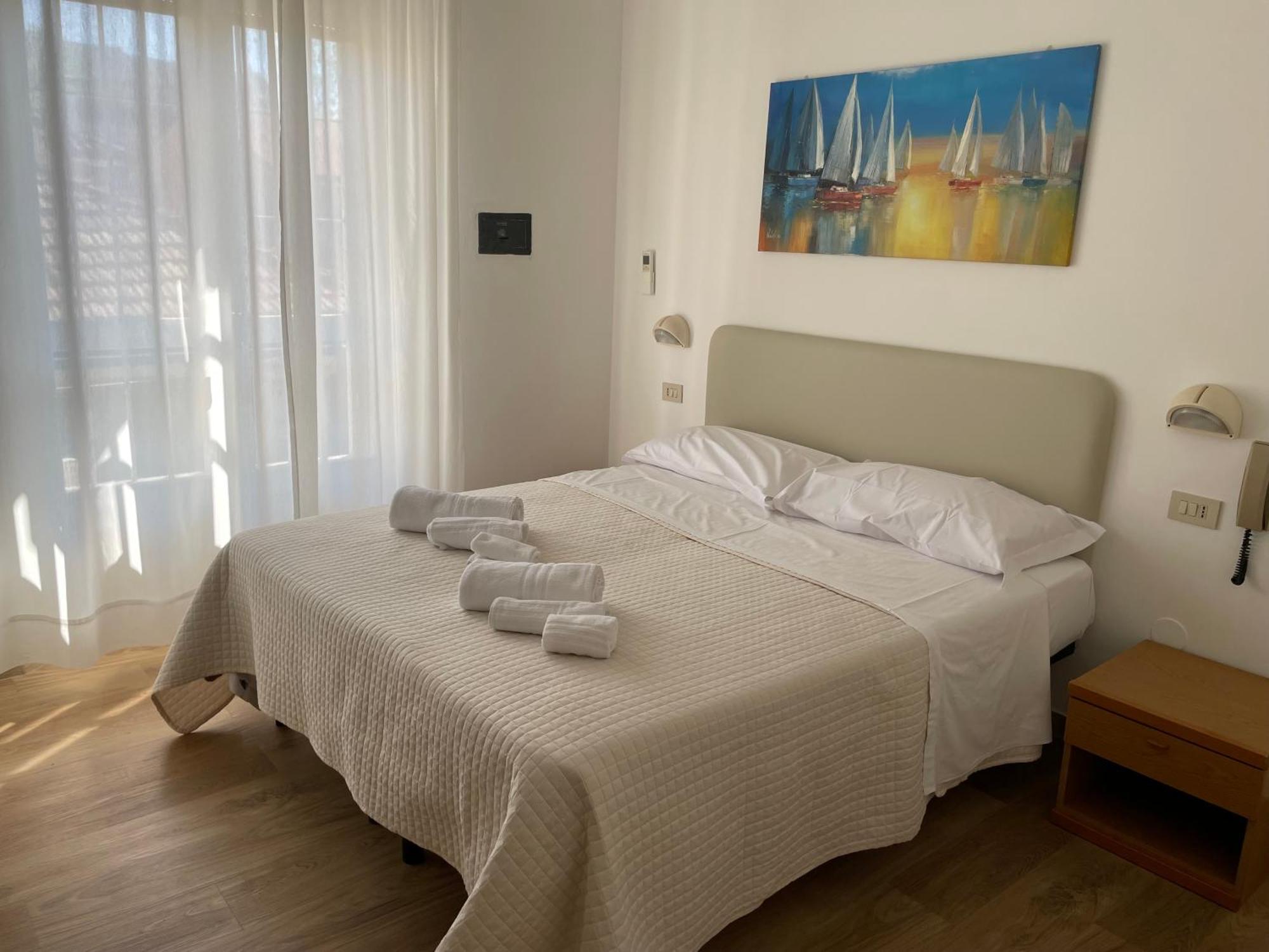 Hotel Barbiani Ричоне Екстериор снимка