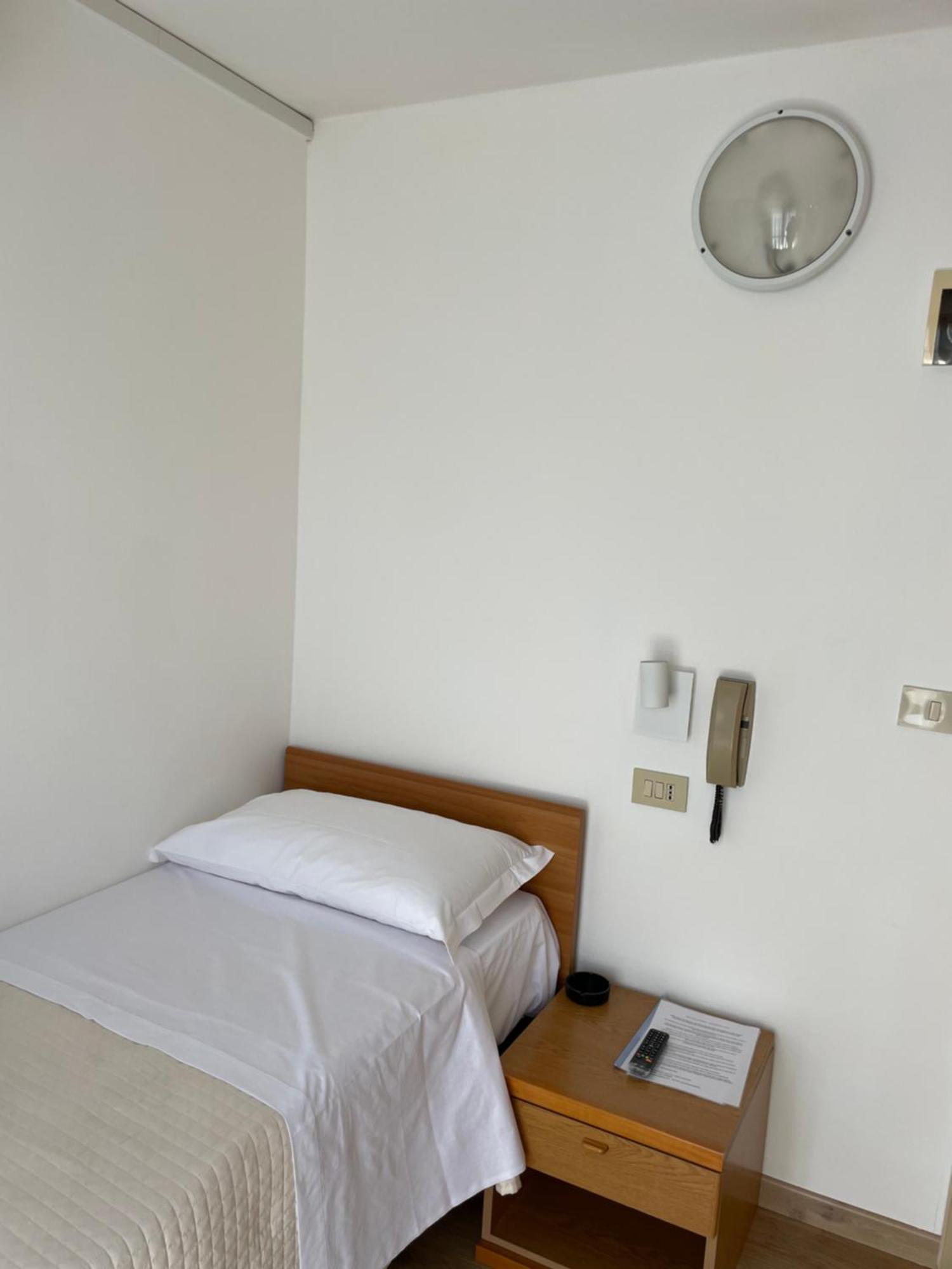 Hotel Barbiani Ричоне Екстериор снимка