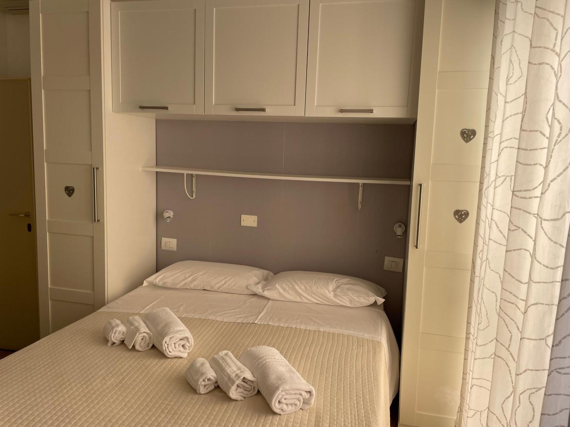 Hotel Barbiani Ричоне Екстериор снимка